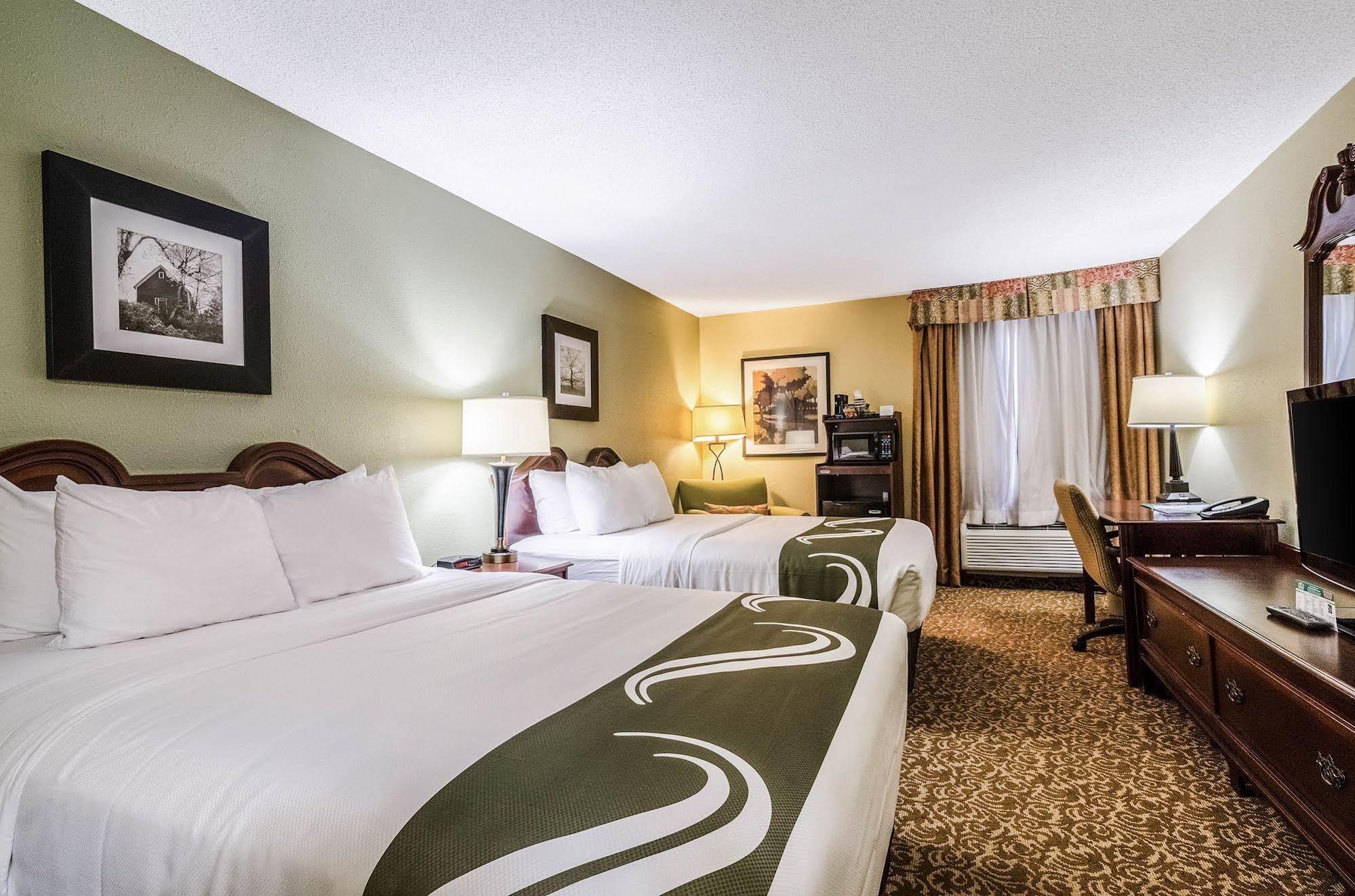 Quality Inn Whiteville North Esterno foto