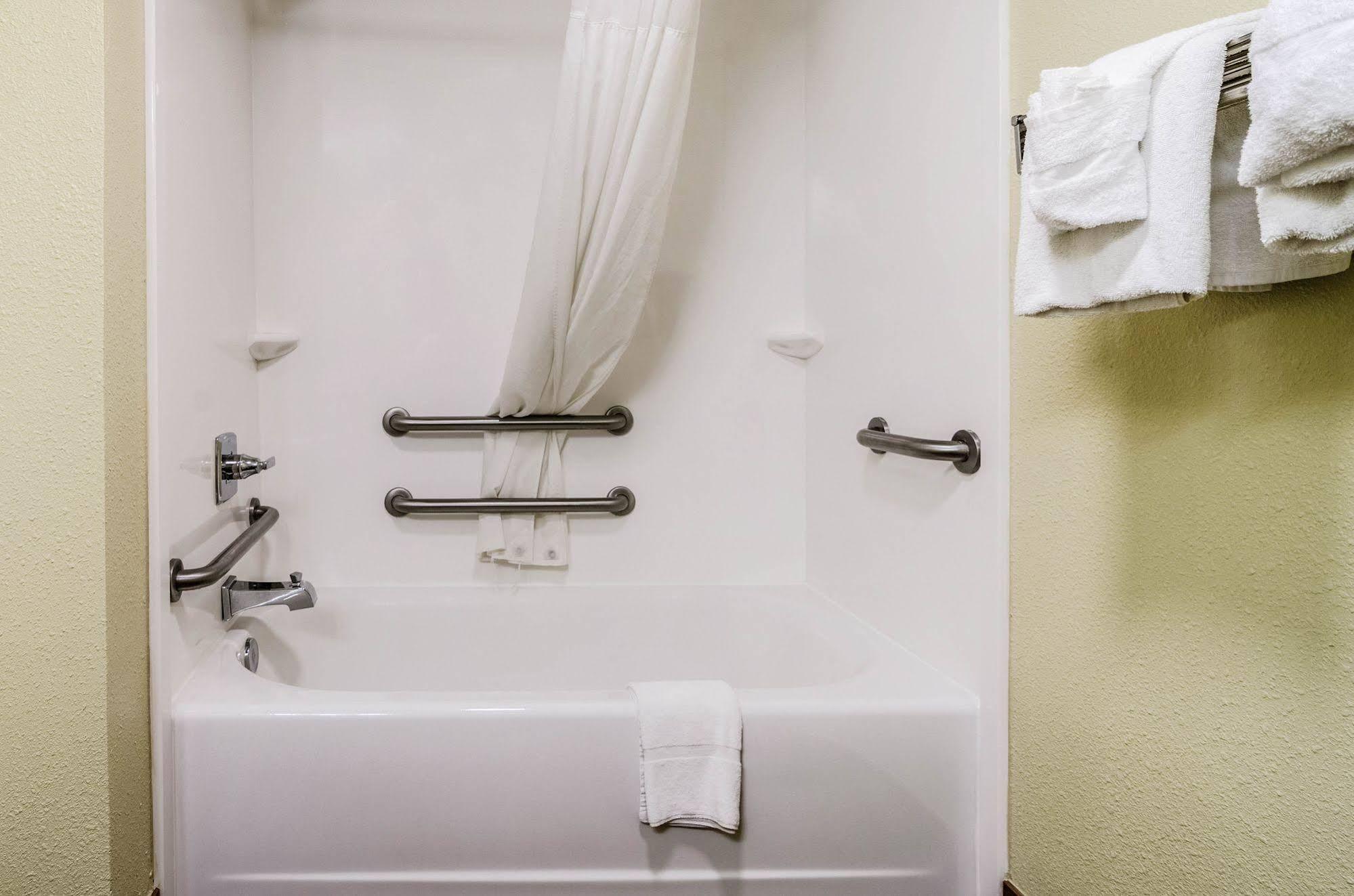 Quality Inn Whiteville North Esterno foto